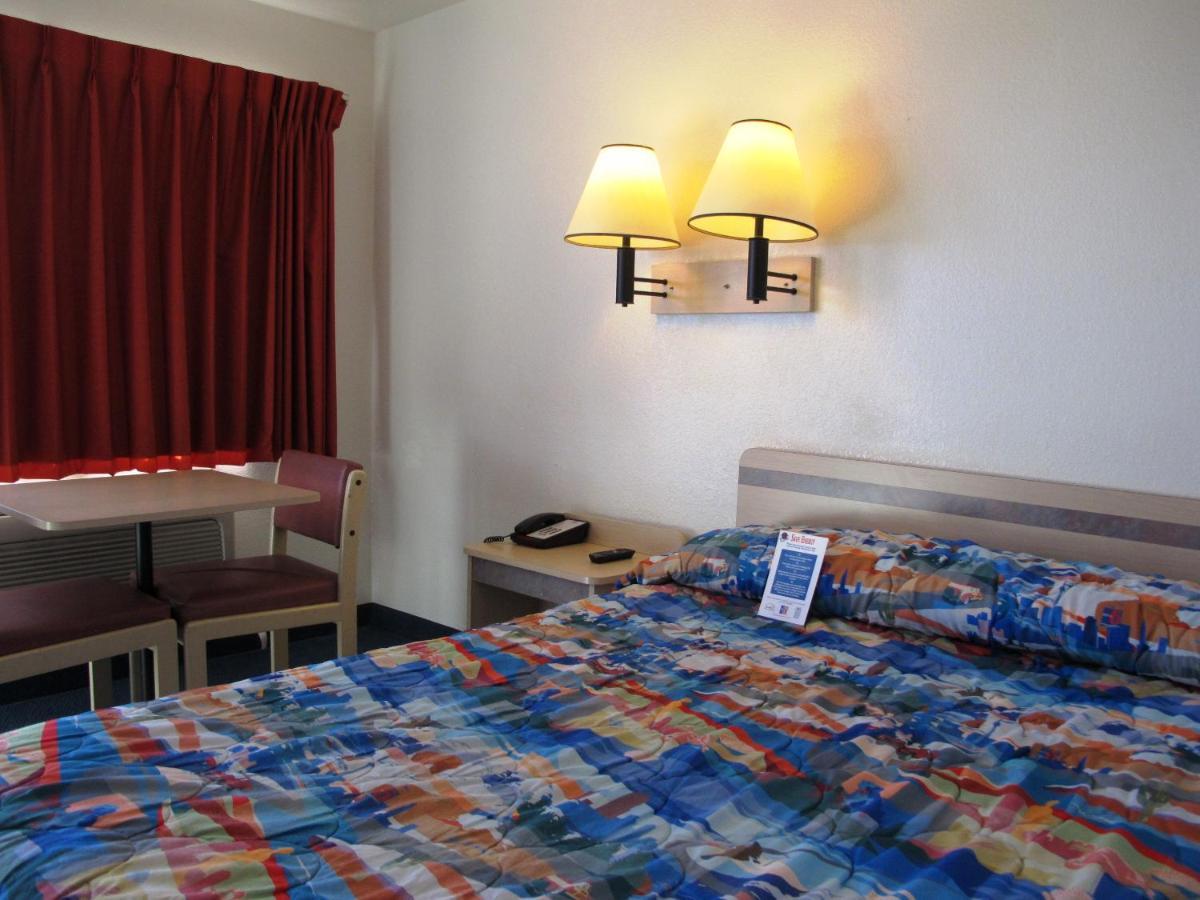 Motel 6 Ontario, Or Εξωτερικό φωτογραφία
