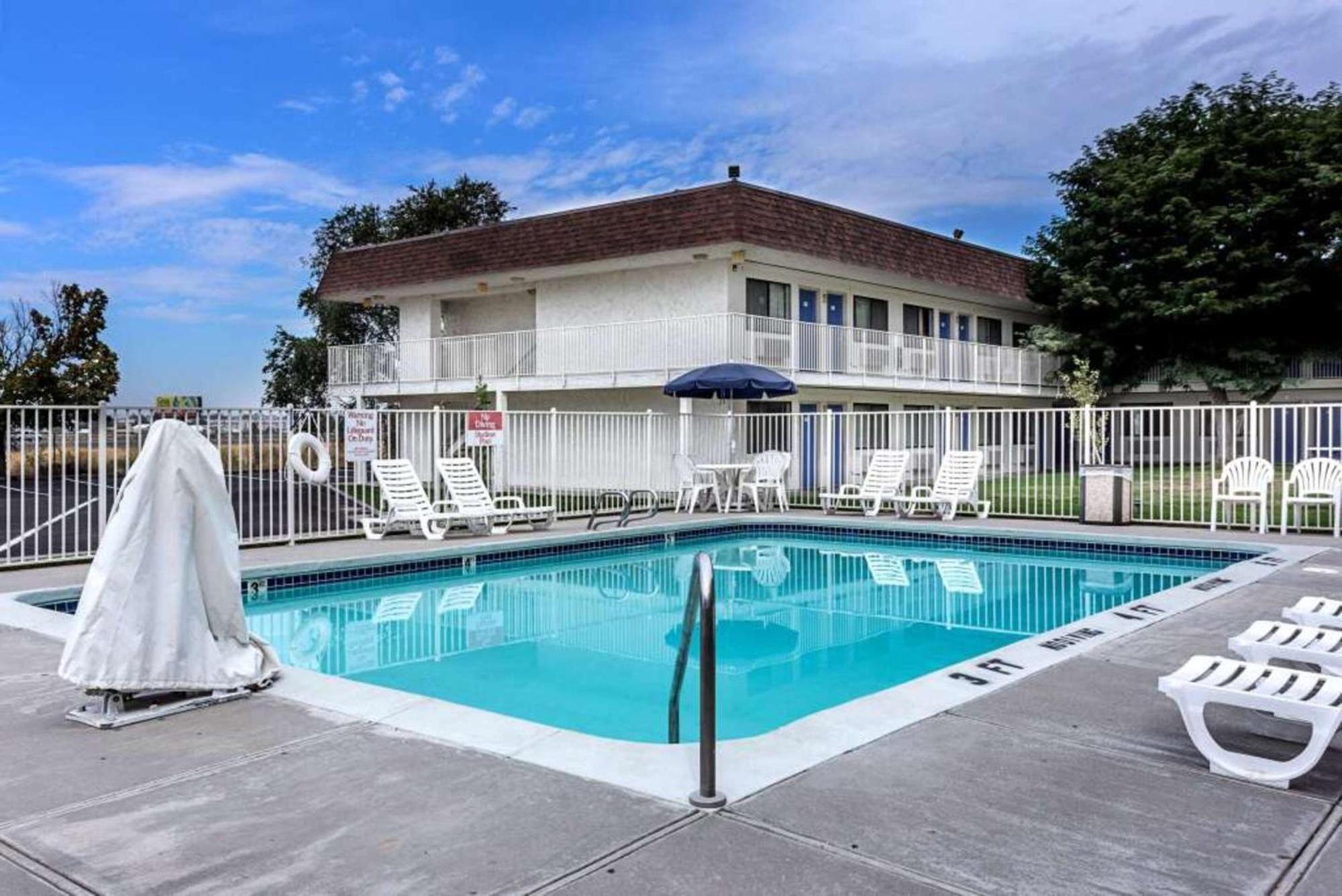 Motel 6 Ontario, Or Εξωτερικό φωτογραφία